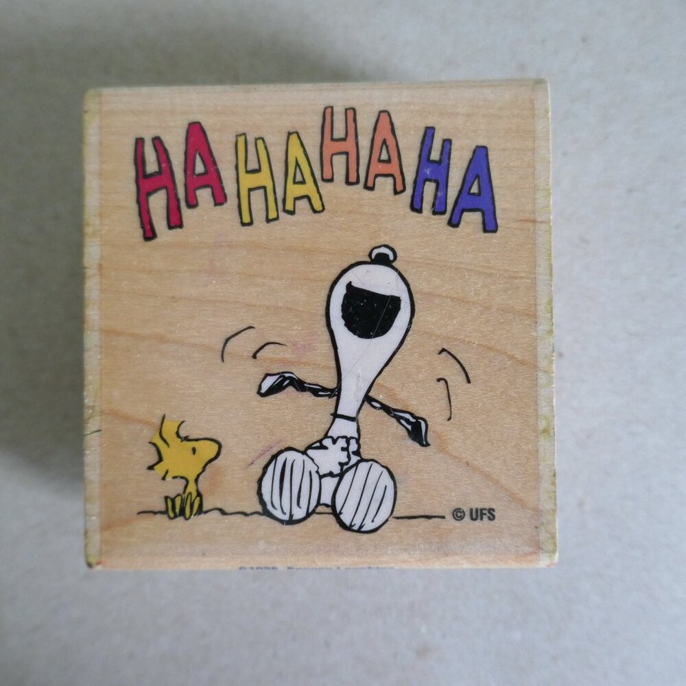 vintage 2001 Snoopy laughing w/Woodstock rubber stamp wood Stampabilities GR1038